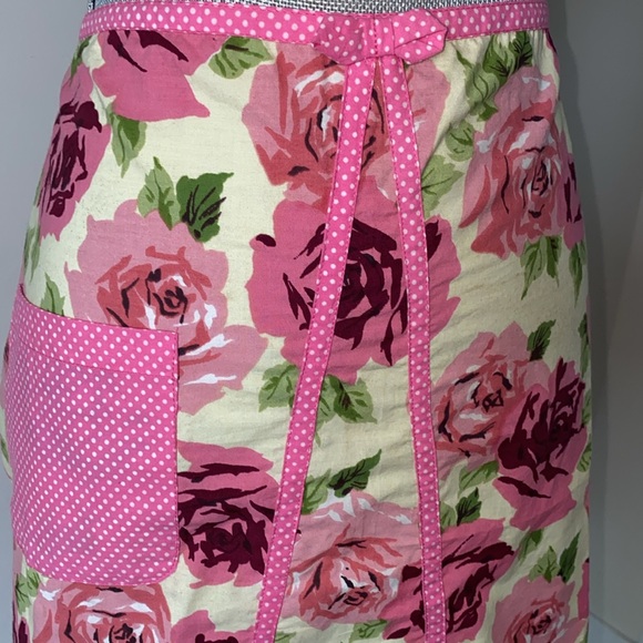 Apron Floral Print Cottagecore Pink Roses OS - Picture 3 of 12
